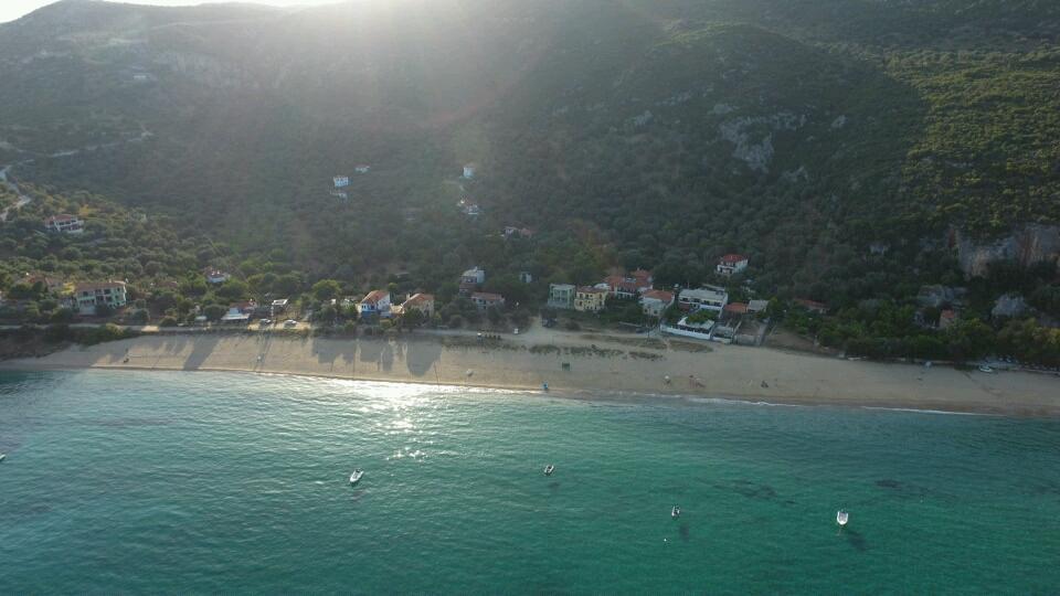 Hotel Xenonas Ton Chromaton Lavkos Exterior foto