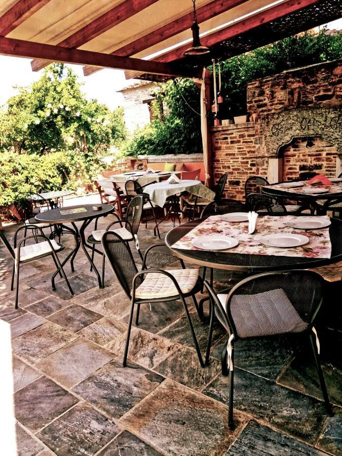 Hotel Xenonas Ton Chromaton Lavkos Exterior foto